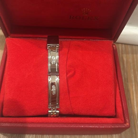 Women’s ROLEX WATCH - Picture 7 of 15